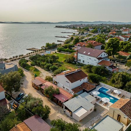 Camp Mrkva Mobile Homes With Pool Sukošan Exteriör bild