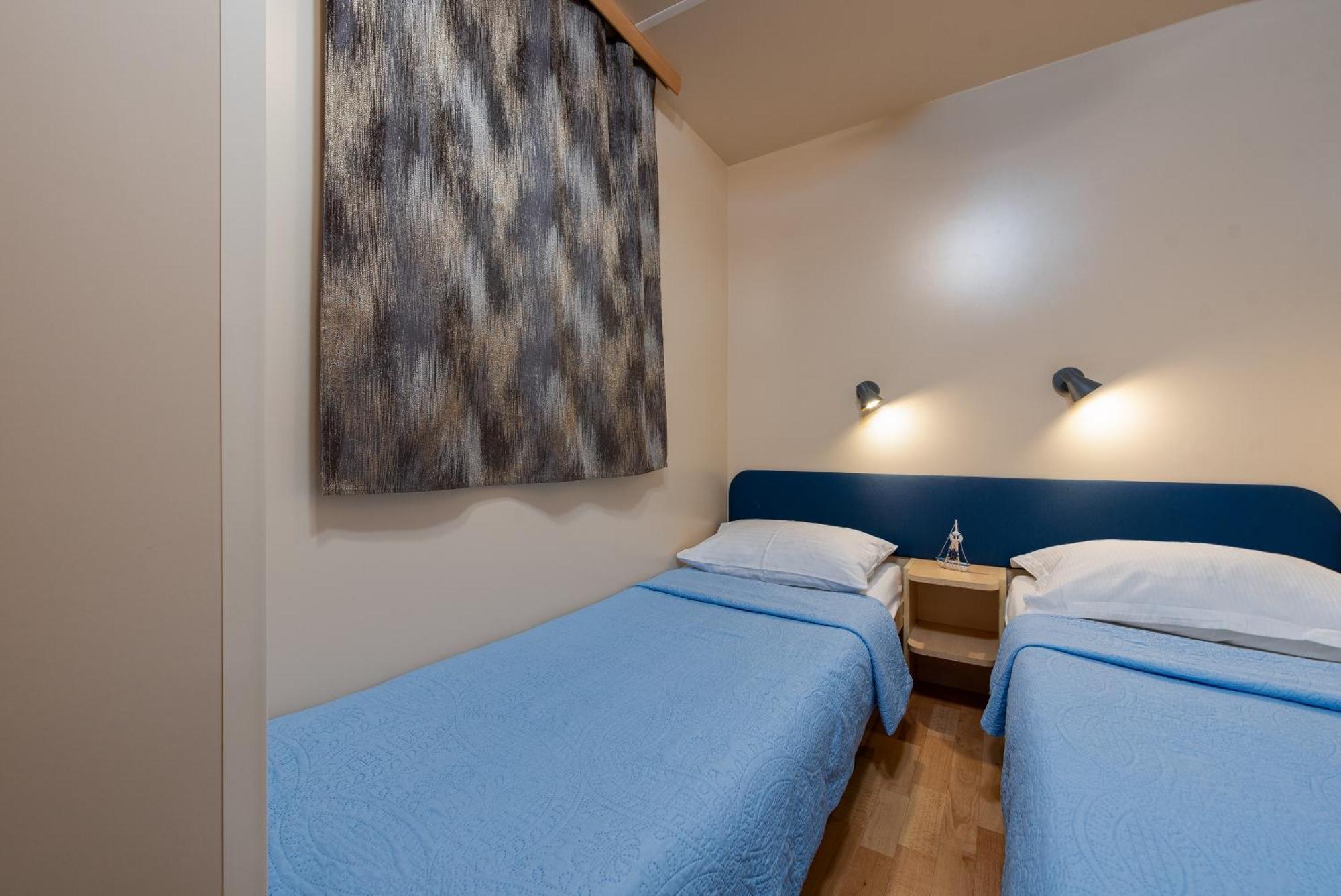 Camp Mrkva Mobile Homes With Pool Sukošan Rum bild